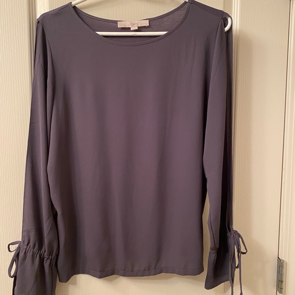 Grey LOFT shirt with cutout arms. Great condition.